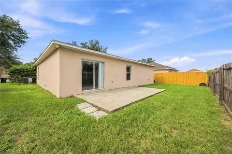 Exterior - 3947 Warbler Dr, Winter Haven, FL 33880 photo 2 of 4
