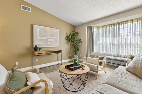 Living - 121 Oak Ridge Ave, Edgewater, FL 32132 photo 1 of 5