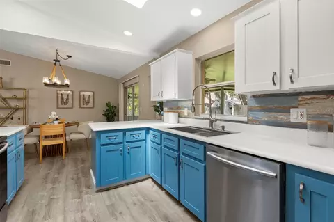 Kitchen - 121 Oak Ridge Ave, Edgewater, FL 32132 photo 3 of 5