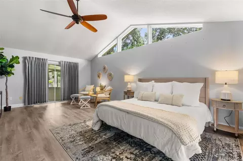 Bedroom - 121 Oak Ridge Ave, Edgewater, FL 32132 photo 6 of 8
