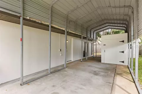 Entry Way - 121 Oak Ridge Ave, Edgewater, FL 32132 photo 1 of 3