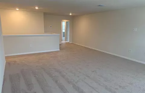Living - 5533 Banyan Bay Rd, Saint Cloud, FL 34771 photo 3 of 4