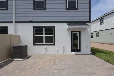 Exterior - 1385 Hyde St, Saint Cloud, FL 34771 photo 5 of 6