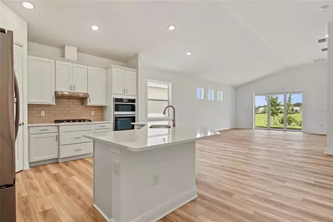 Kitchen - 3951 Kennebunk Loop, Mount Dora, FL 32757 photo 1 of 5