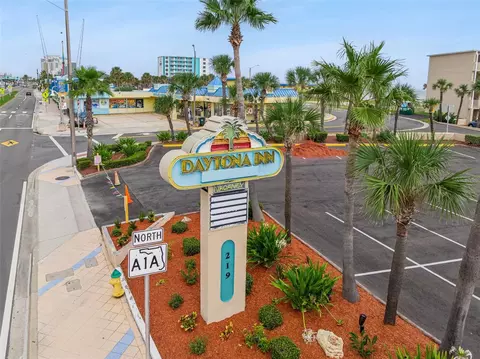 219 S Atlantic Ave #113, Daytona Beach, FL 32118