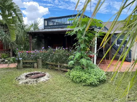 Exterior - 13734 Coco Ave, Hudson, FL 34667 photo 8 of 17