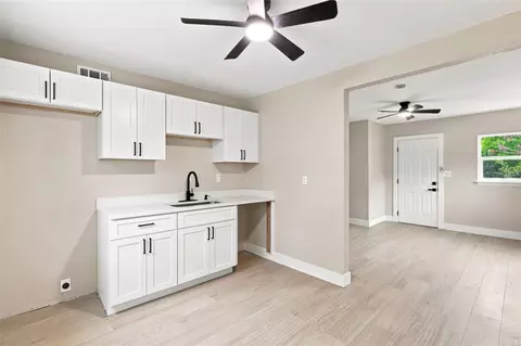 Entry Way - 264 Laws Ln, Ormond Beach, FL 32174 photo 2 of 2