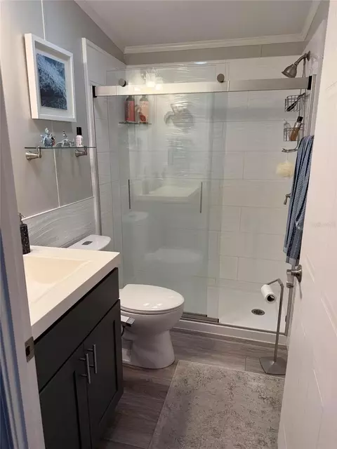 Bath - 5109 8th B St E, Bradenton, FL 34203 photo 1 of 3