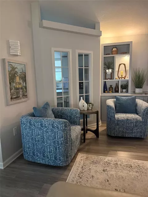 Living - 5109 8th B St E, Bradenton, FL 34203 photo 1 of 5