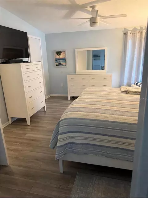 Bedroom - 5109 8th B St E, Bradenton, FL 34203 photo 3 of 4