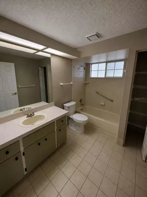 Bath - 8129 SW 117th Loop, Ocala, FL 34481 photo 3 of 3