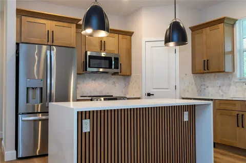 Kitchen - 17 E Geneva St, Ocoee, FL 34761 photo 2 of 3