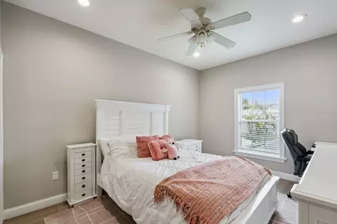 Bedroom - 3351 Schoolhouse Rd, Harmony, FL 34773 photo 5 of 6