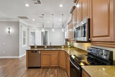 Kitchen - 3351 Schoolhouse Rd, Harmony, FL 34773 photo 1 of 4