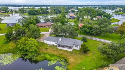 2366 Salem Dr, Deltona, FL 32738