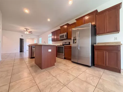 Kitchen - 1416 Hickory View Cir, Parrish, FL 34219 photo 4 of 7