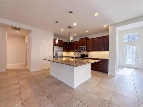 Kitchen - 1416 Hickory View Cir, Parrish, FL 34219 photo 7 of 7