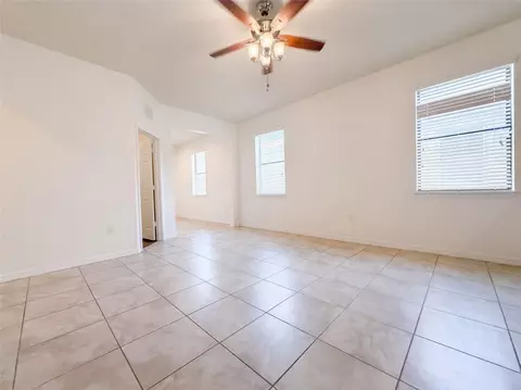 Living - 1416 Hickory View Cir, Parrish, FL 34219 photo 4 of 7