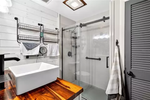 Bath - 2150 NE 8th St, Ocala, FL 34470 photo 3 of 4