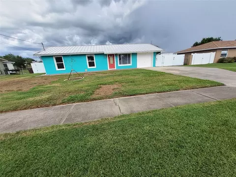 1319 Manor Dr, Kissimmee, FL 34741