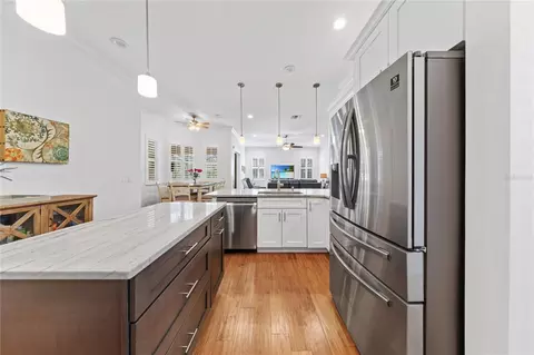 Kitchen - 6243 Andreozzi Ln, Windermere, FL 34786 photo 4 of 7