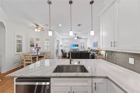 Kitchen - 6243 Andreozzi Ln, Windermere, FL 34786 photo 7 of 7