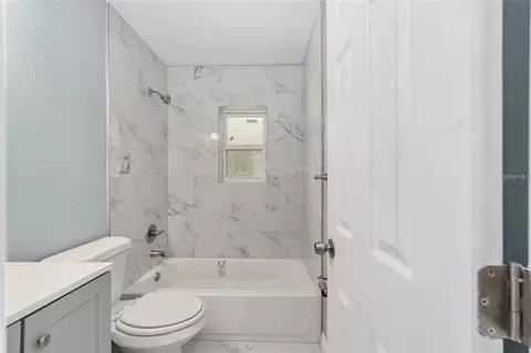 Bath - 1135 NE 9th Ave, Ocala, FL 34470 photo 2 of 3