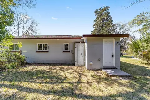 Exterior - 1135 NE 9th Ave, Ocala, FL 34470 photo 8 of 10