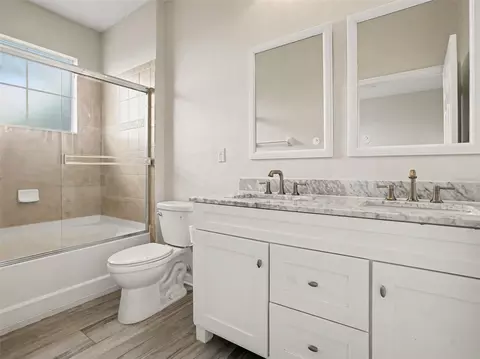 Bath - 8156 Boat Hook Loop #623, Windermere, FL 34786 photo 1 of 2