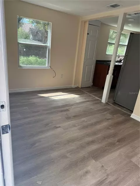 237 E 8th St, Apopka, FL 32703 photo 3