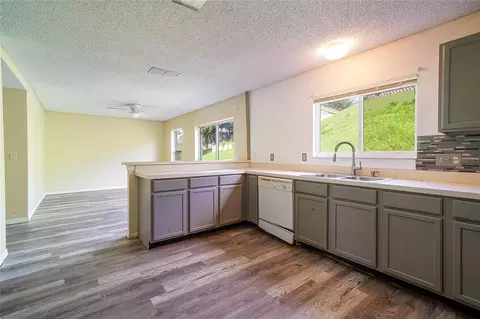 Kitchen - 1542 Nightfall Dr, Clermont, FL 34711 photo 2 of 2