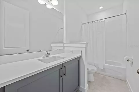 Bath - 2988 Polaris Dr, Saint Cloud, FL 34771 photo 2 of 5