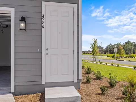 Exterior - 2988 Polaris Dr, Saint Cloud, FL 34771 photo 7 of 8