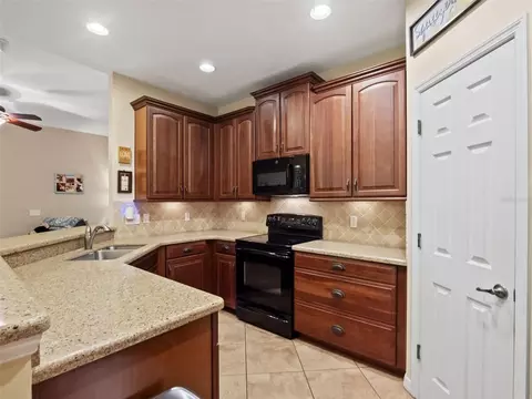 Kitchen - 2137 Velvet Leaf Dr, Ocoee, FL 34761 photo 1 of 4