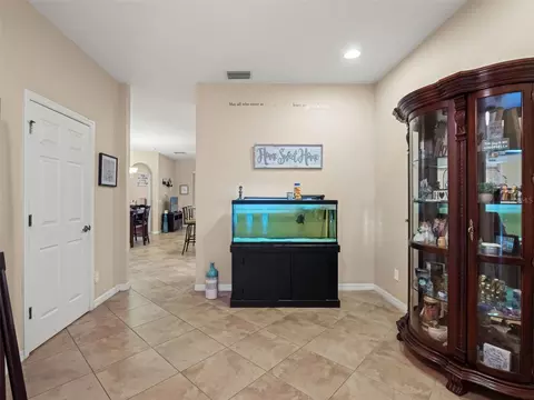 Entry Way - 2137 Velvet Leaf Dr, Ocoee, FL 34761 photo 2 of 2