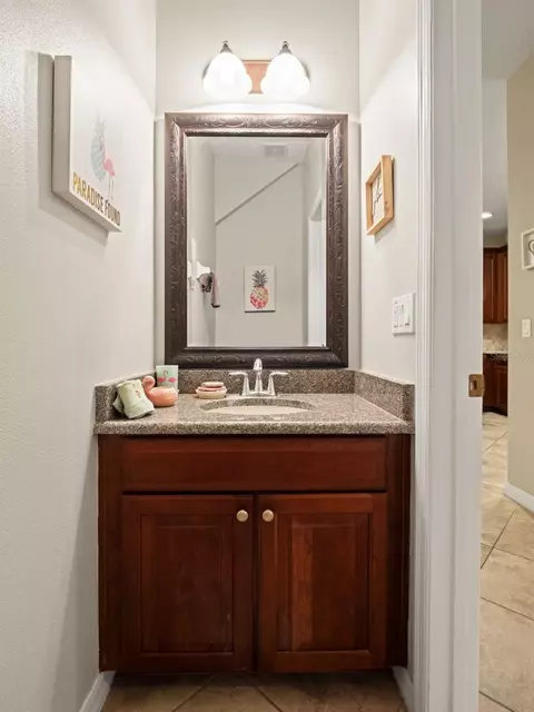 Bath - 2137 Velvet Leaf Dr, Ocoee, FL 34761 photo 1 of 6