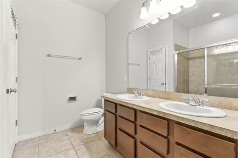 Bath - 3680 Cabo Ln, Saint Cloud, FL 34772 photo 1 of 4