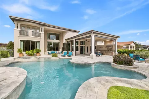 Exterior - 4243 Isabella Cir, Windermere, FL 34786 photo 6 of 10