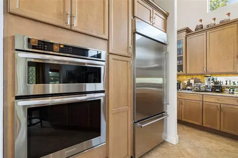 Kitchen - 4243 Isabella Cir, Windermere, FL 34786 photo 5 of 6