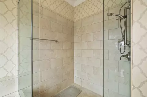 Bath - 4243 Isabella Cir, Windermere, FL 34786 photo 11 of 12