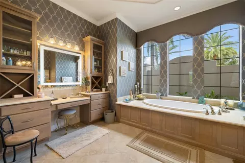 Bath - 4243 Isabella Cir, Windermere, FL 34786 photo 4 of 12