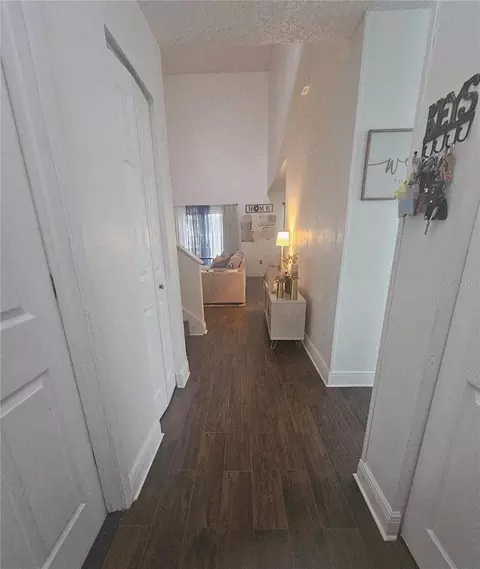 Entry Way - 401 Chancellor Ct, Saint Cloud, FL 34769 photo 2 of 4