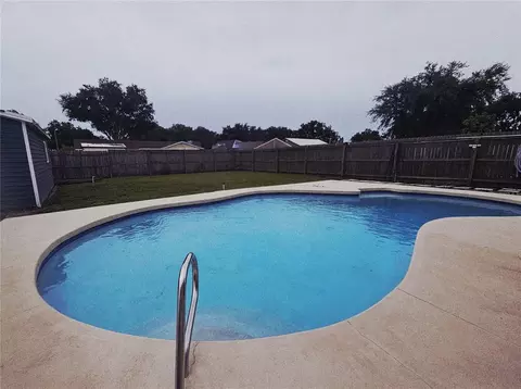 Exterior - 401 Chancellor Ct, Saint Cloud, FL 34769 photo 2 of 7