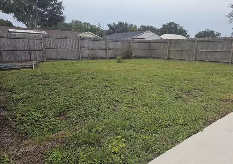 Exterior - 401 Chancellor Ct, Saint Cloud, FL 34769 photo 6 of 7