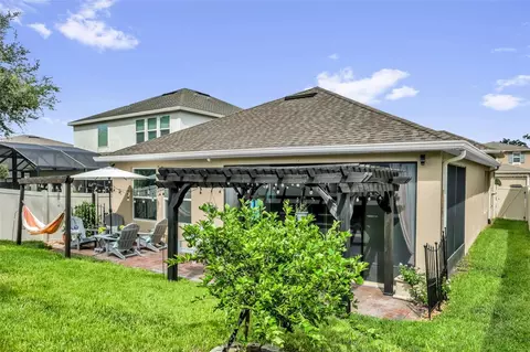 Exterior - 1456 Sourwood Dr, Ocoee, FL 34761 photo 4 of 13