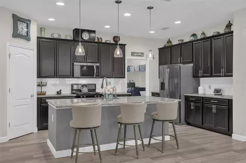 Kitchen - 1456 Sourwood Dr, Ocoee, FL 34761 photo 3 of 5