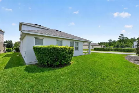 Exterior - 17136 Goldcrest Loop, Clermont, FL 34714 photo 7 of 8