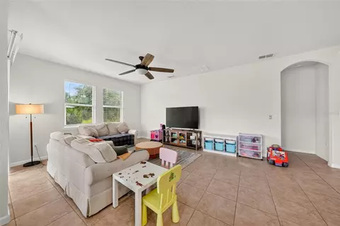 Living - 17136 Goldcrest Loop, Clermont, FL 34714 photo 1 of 2