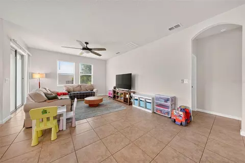 Living - 17136 Goldcrest Loop, Clermont, FL 34714 photo 2 of 2