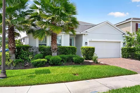 Exterior - 17136 Goldcrest Loop, Clermont, FL 34714 photo 3 of 8
